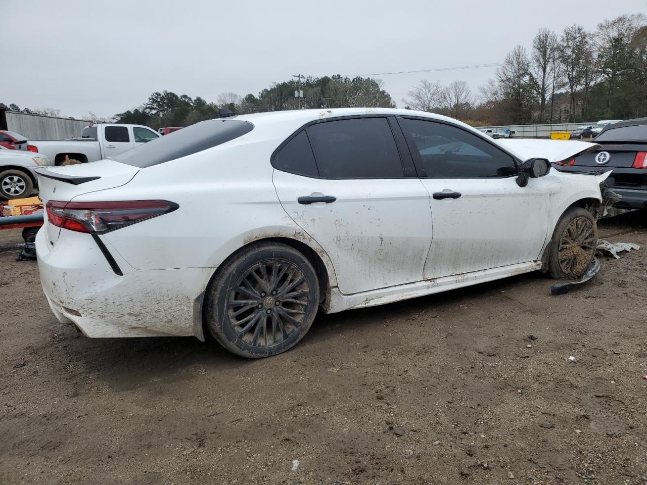 2021 Toyota Camry - Image 3