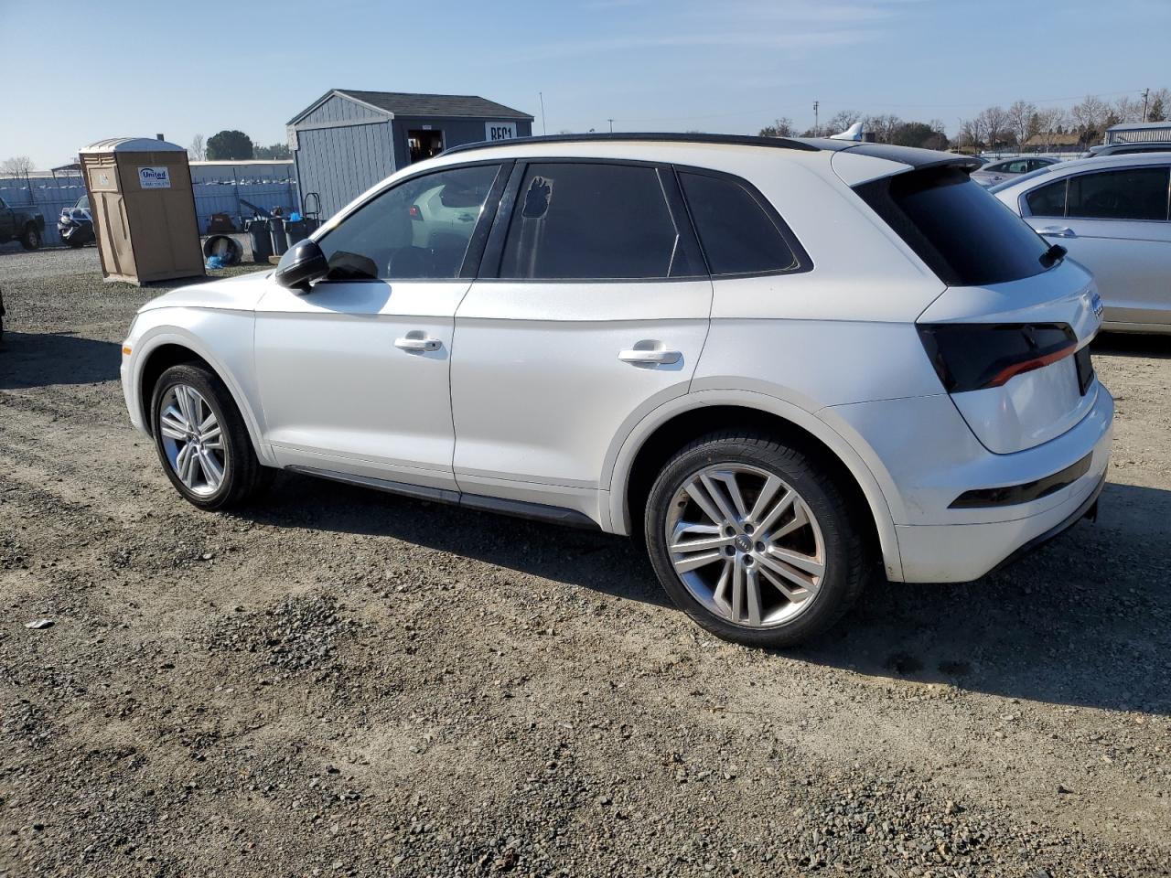 VIN WA1BNAFY1J2148056 2018 AUDI Q5 no.2