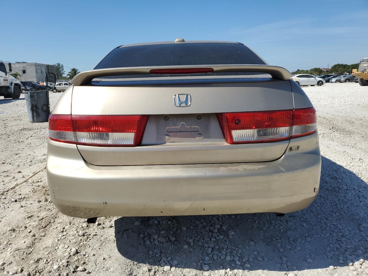 2004 Honda Accord - Image 6