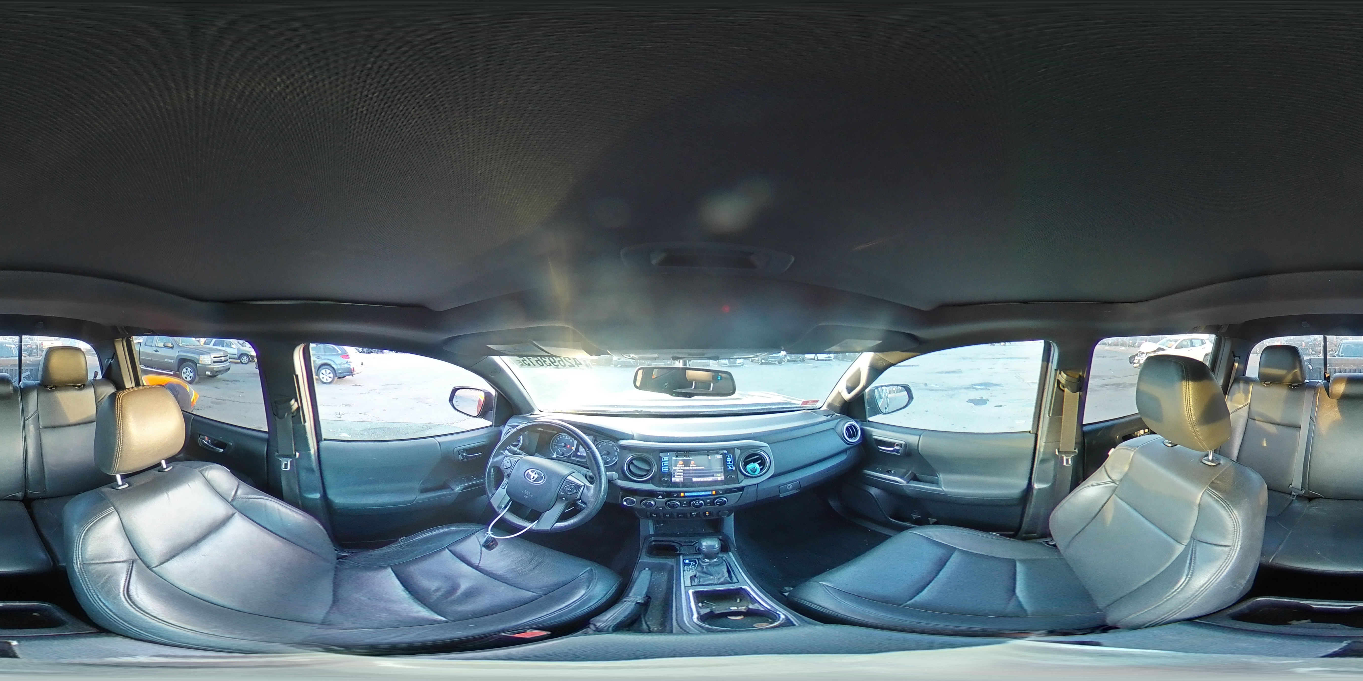 2017 Toyota Tacoma - Image 12