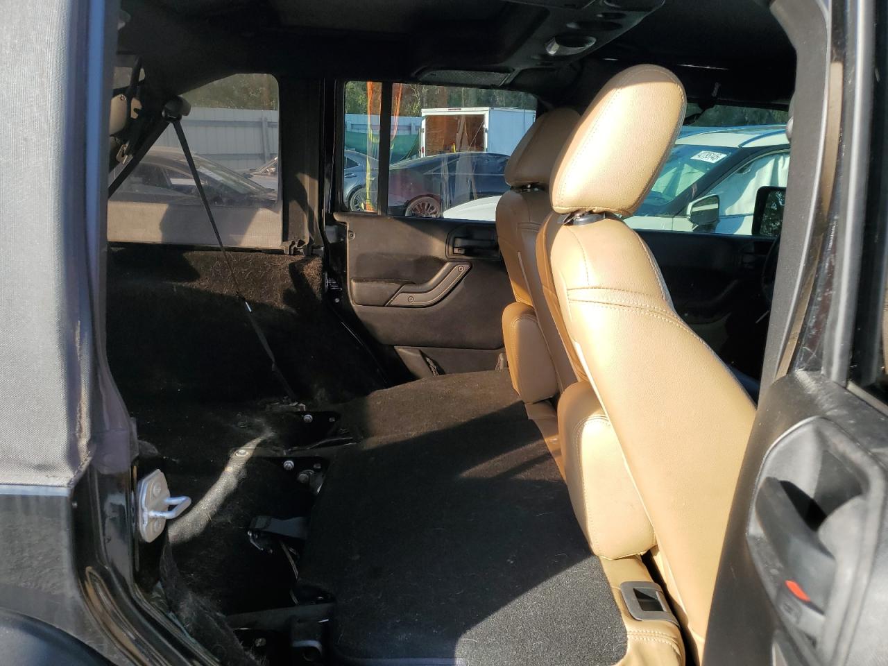 2015 Jeep Wrangler - Image 10