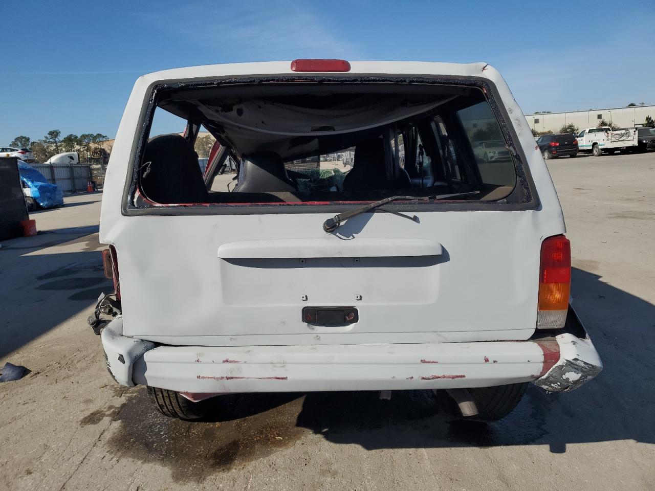 1999 Jeep Grand Cherokee - Image 6