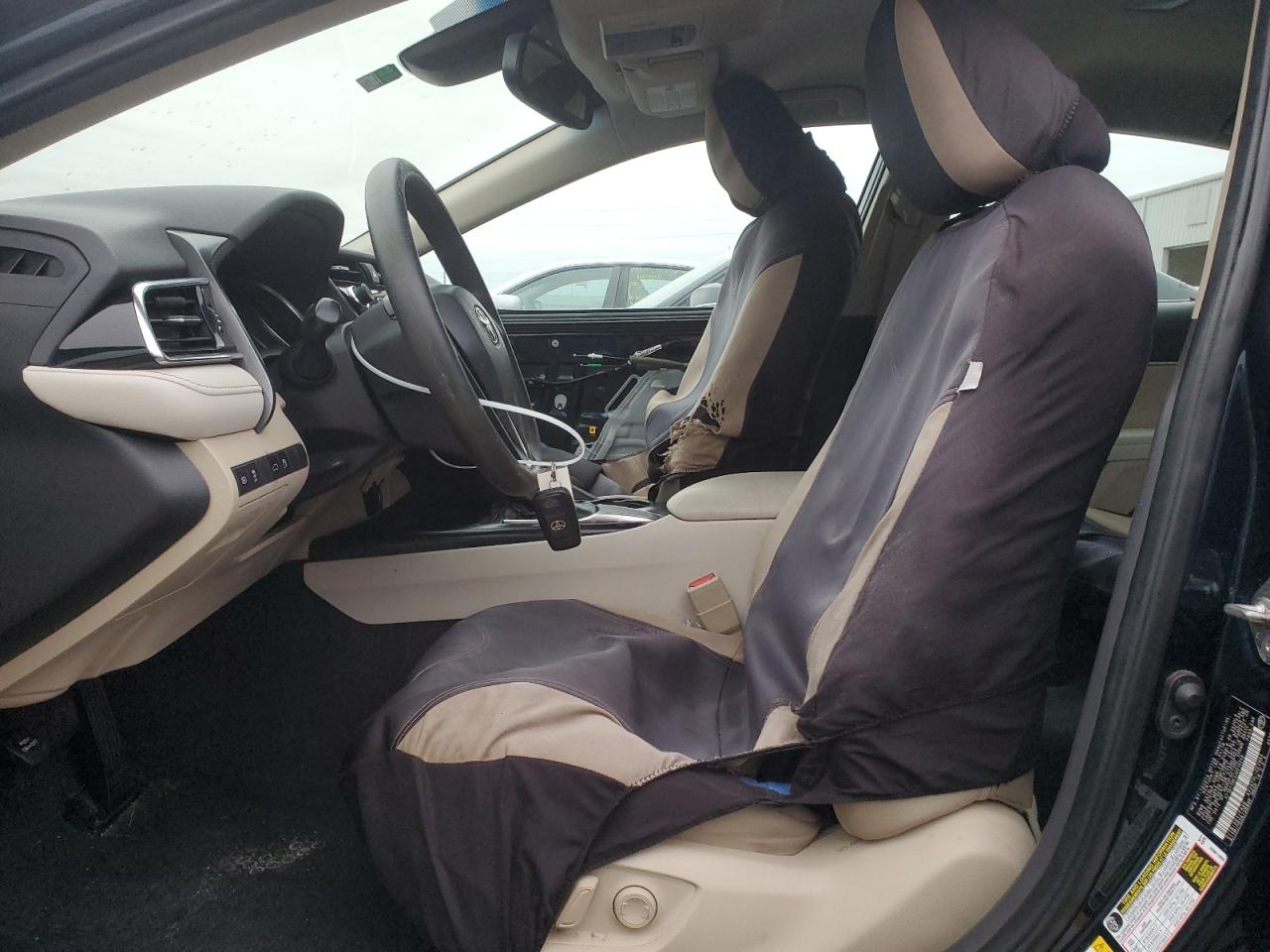 2018 Toyota Camry - Image 7