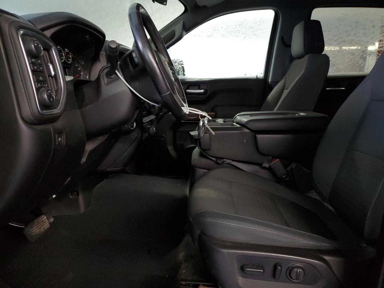 2019 Chevrolet Silverado - Image 7