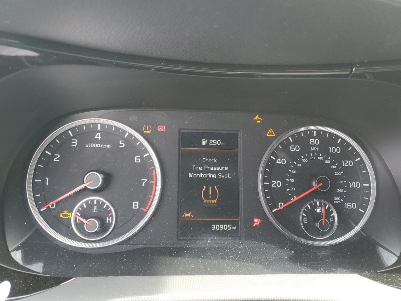 2024 Kia K5 - Image 9