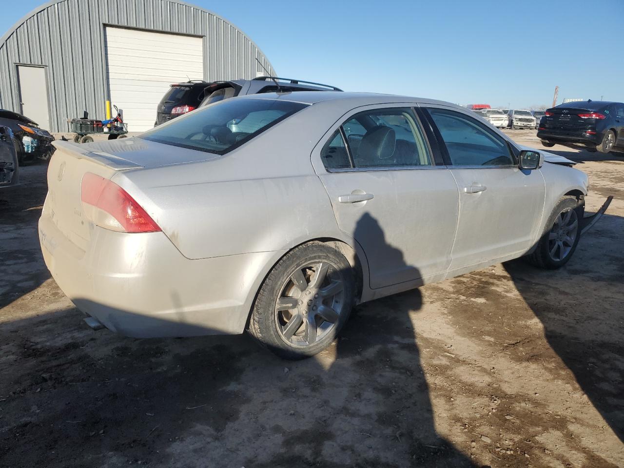 2010 Mercury Milan - Image 3