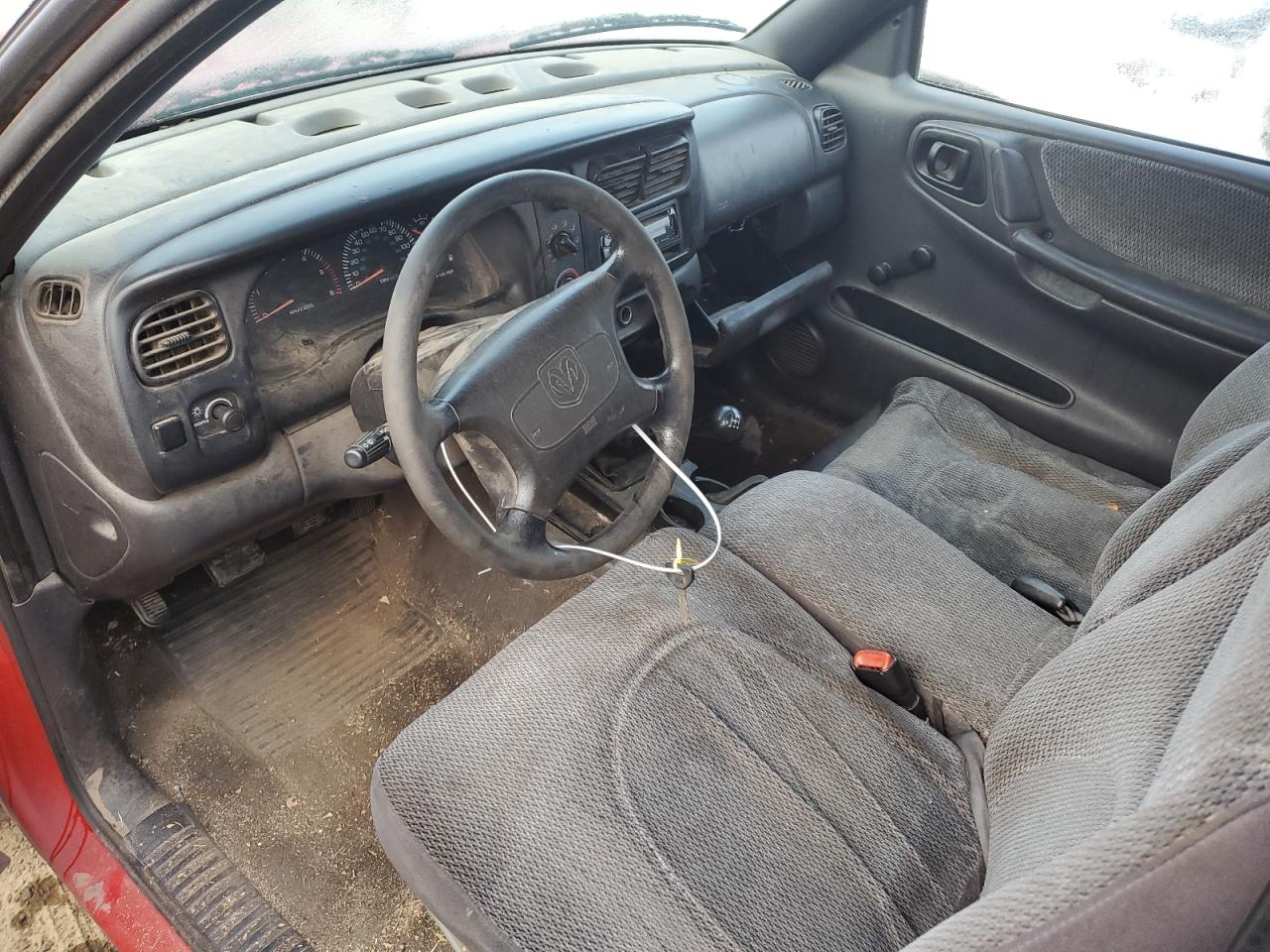 1998 Dodge Dakota - Image 8