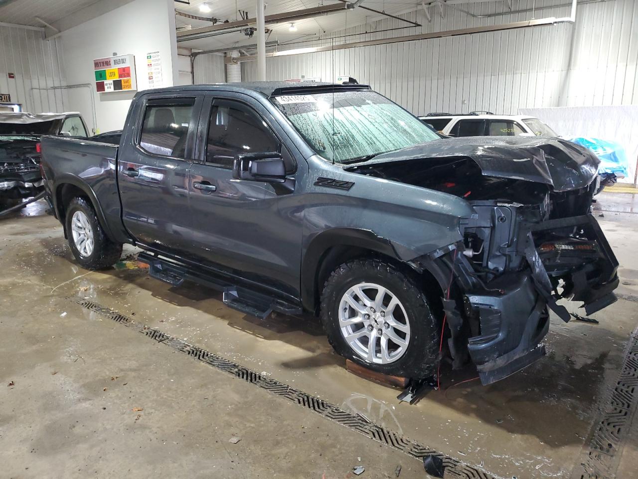 2019 Chevrolet Silverado - Image 4