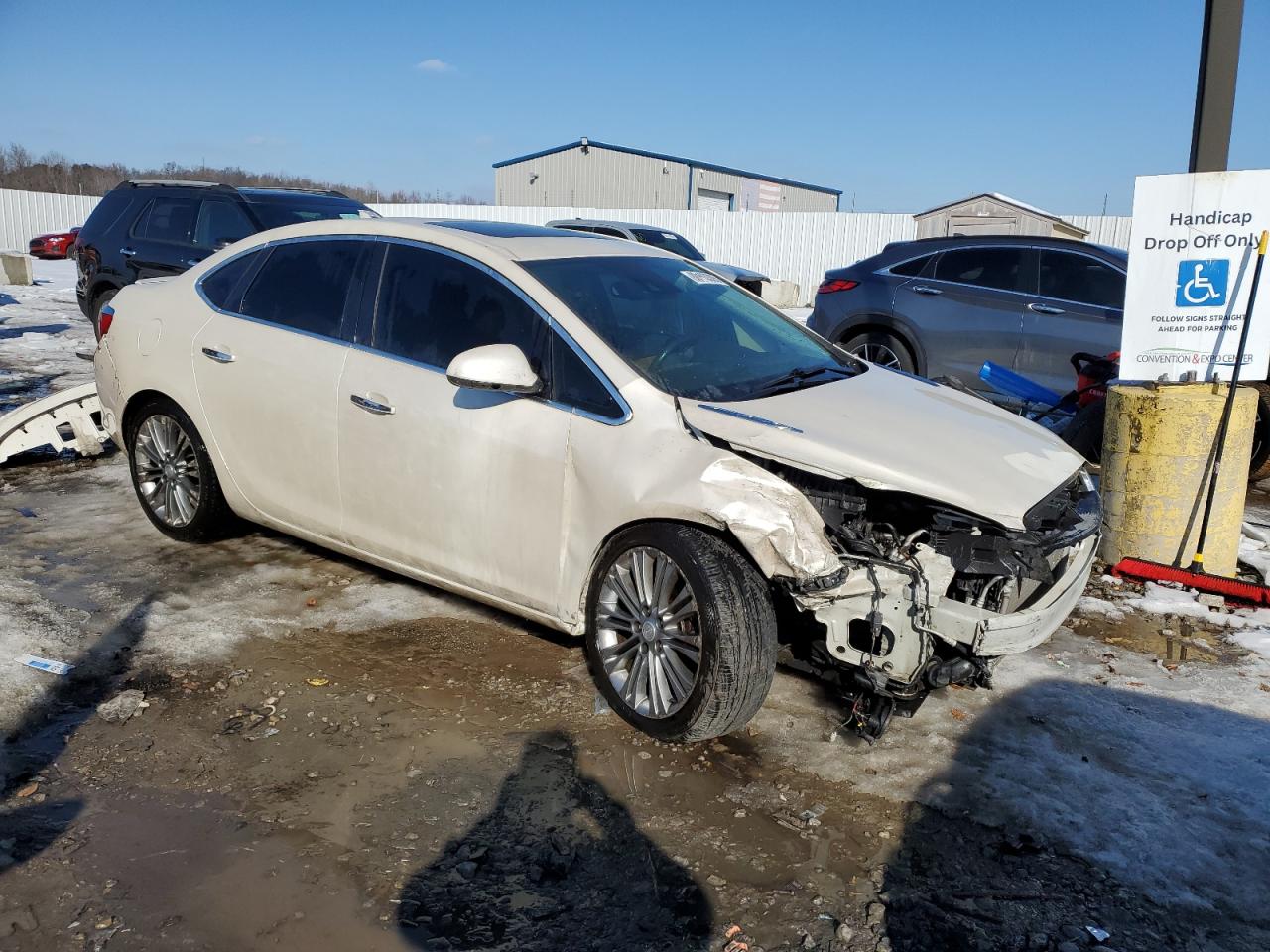 2014 Buick Verano - Image 4