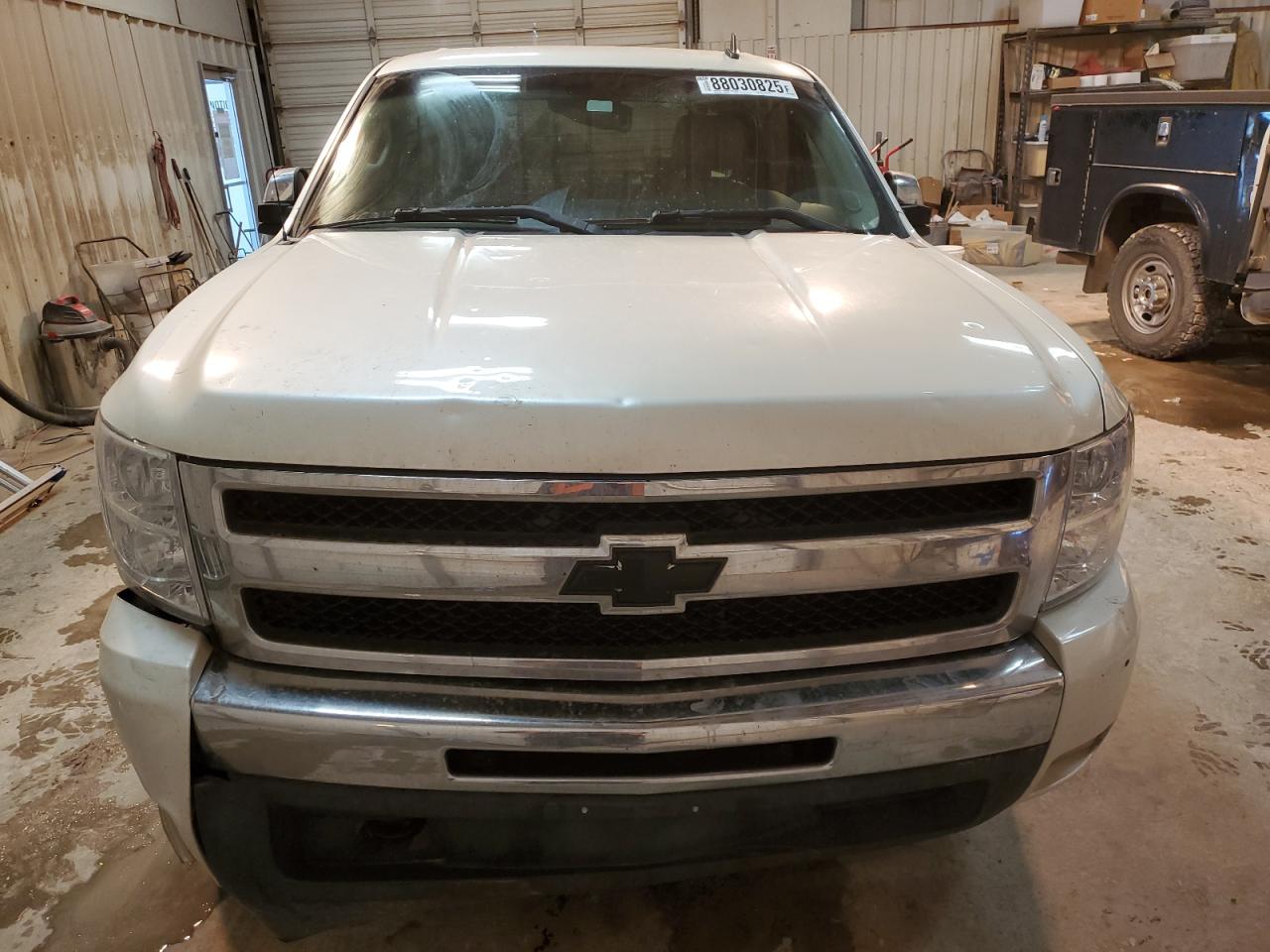 2011 Chevrolet Silverado - Image 5