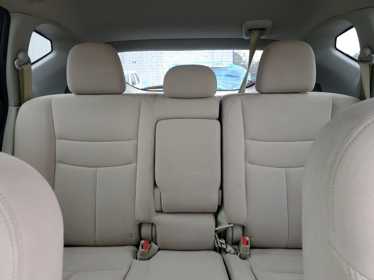 2016 Nissan Murano - Image 10