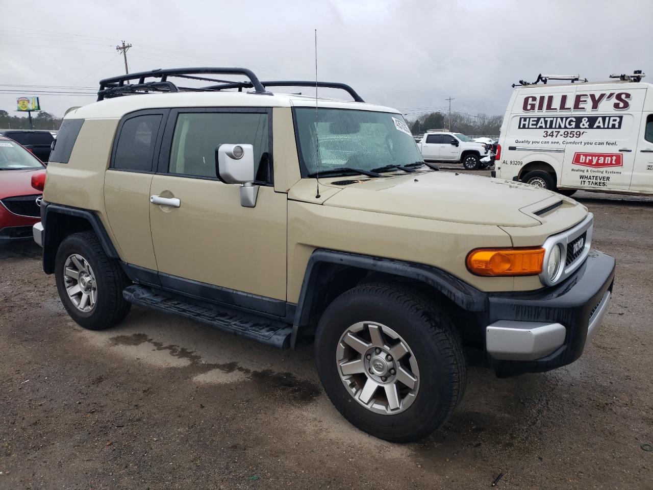 2014 Toyota FJ Cruiser - Image 4