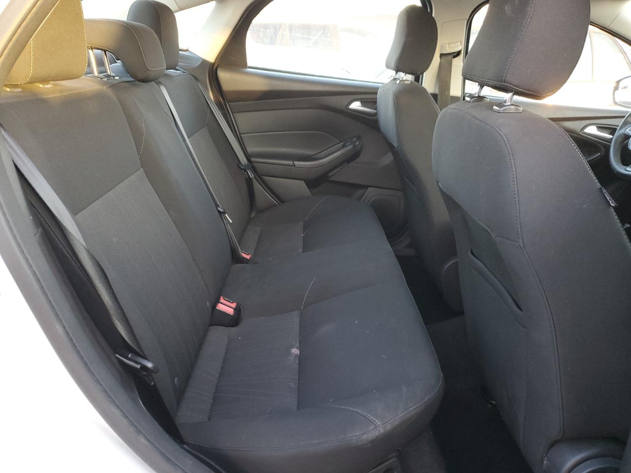 2015 Ford Focus - Image 10
