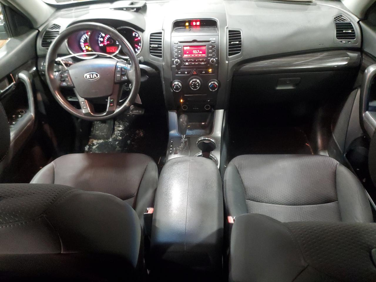 2011 Kia Sorento - Image 8