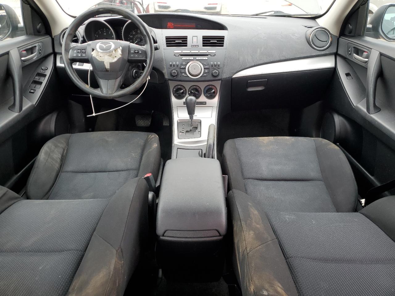 2010 Mazda 3 - Image 8