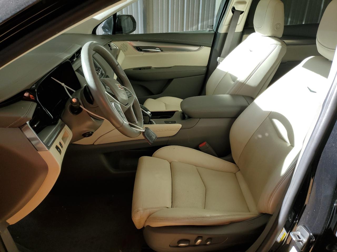 2017 Cadillac XT5 - Image 7