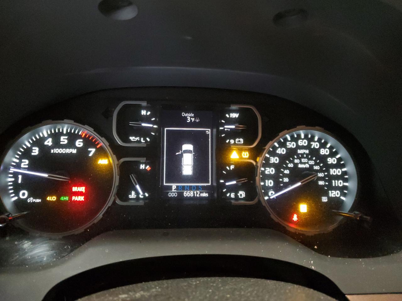 2020 Toyota Tundra - Image 9