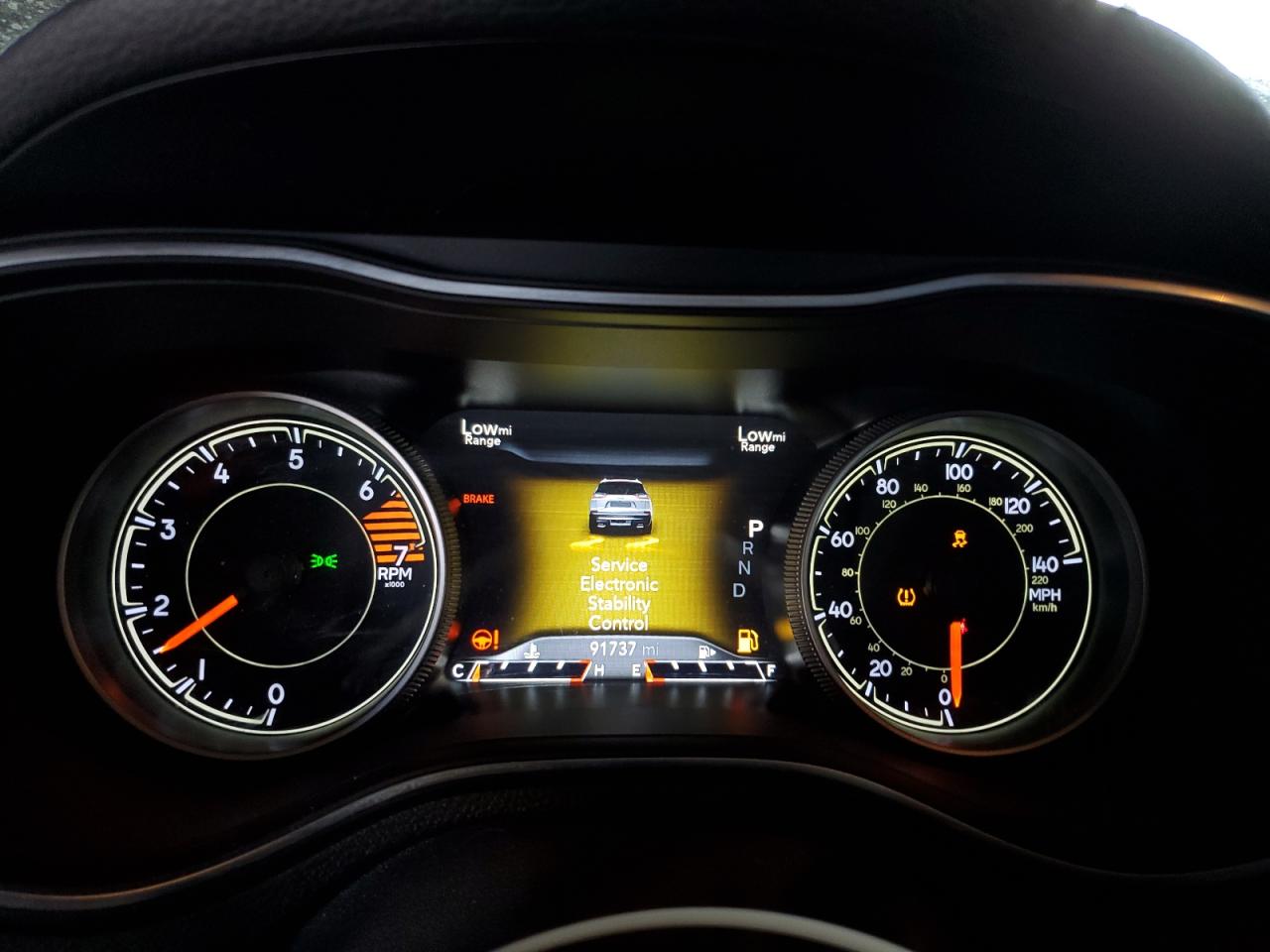 2019 Jeep Grand Cherokee - Image 9