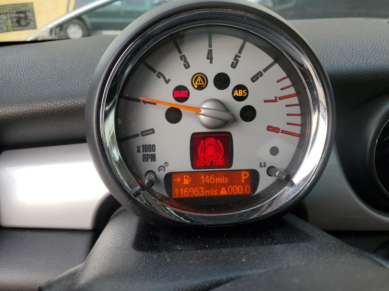 2008 MINI Cooper - Image 9