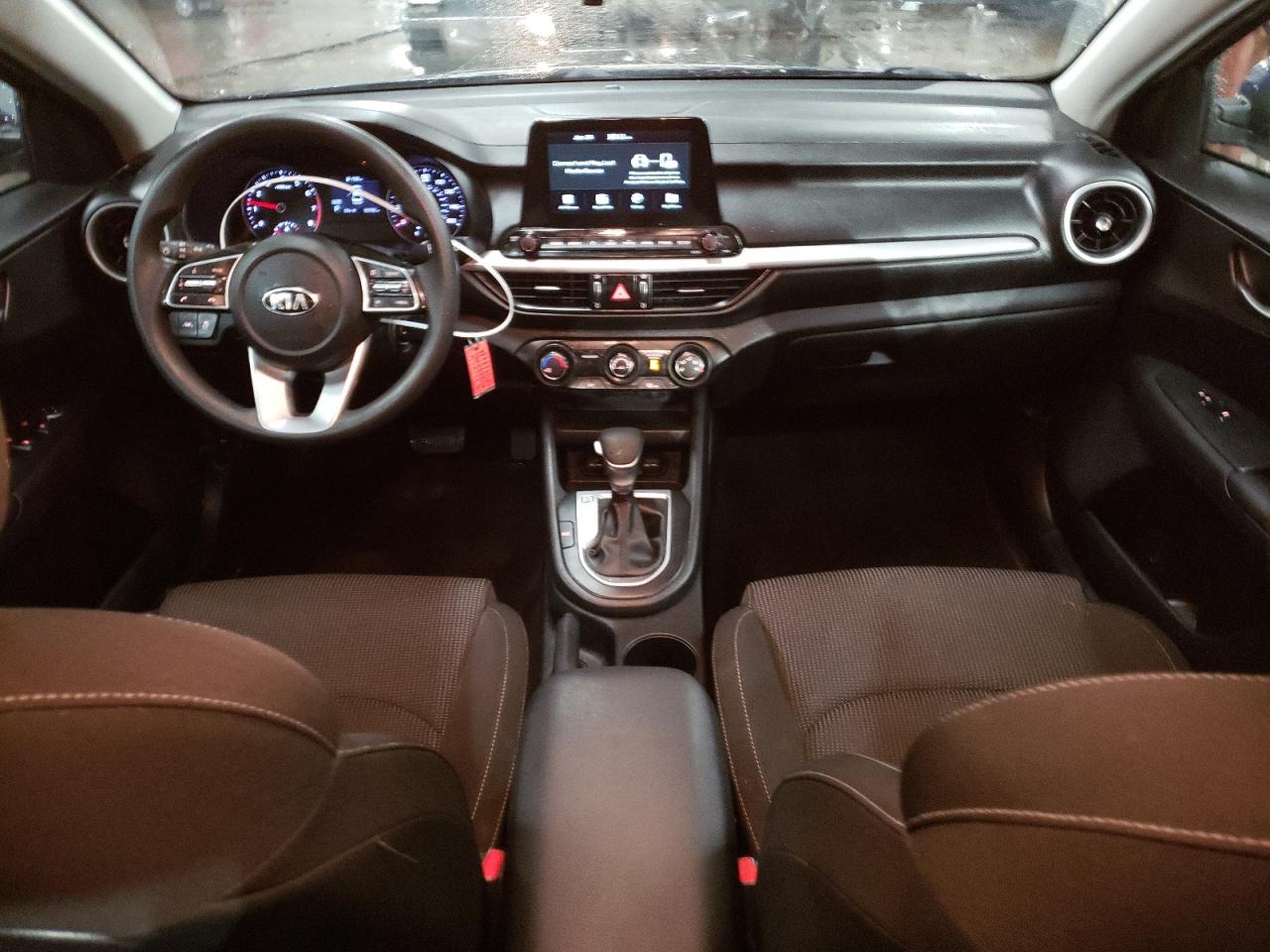 2021 Kia Forte - Image 8