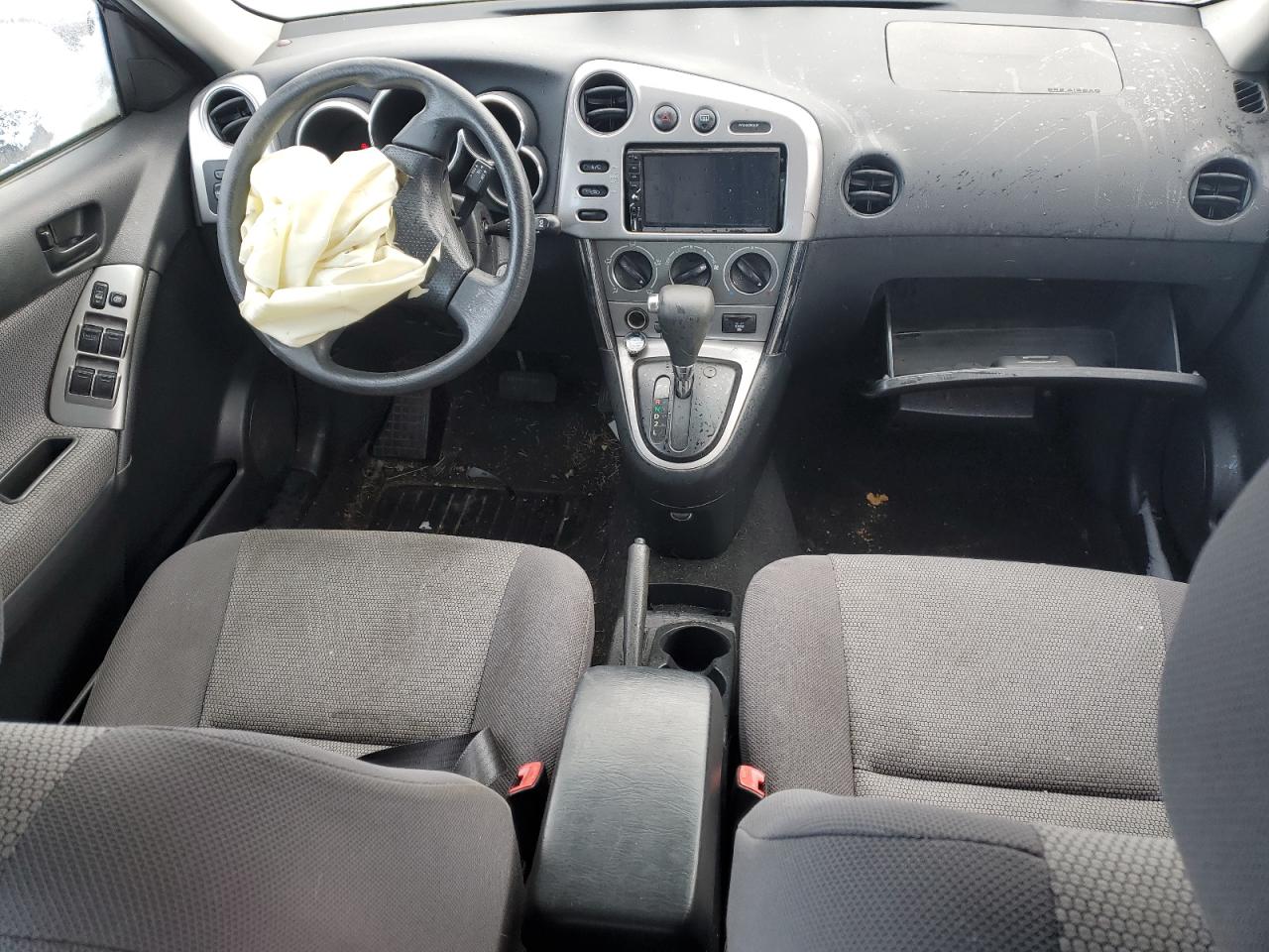 2005 Pontiac Vibe - Image 8