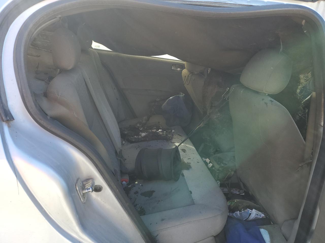 2010 Chevrolet Cobalt - Image 11