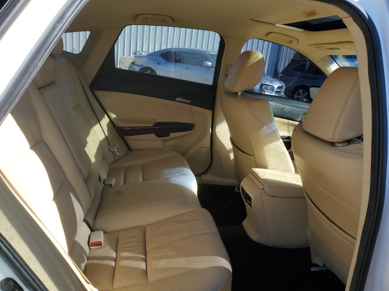 2010 Honda Accord - Image 10