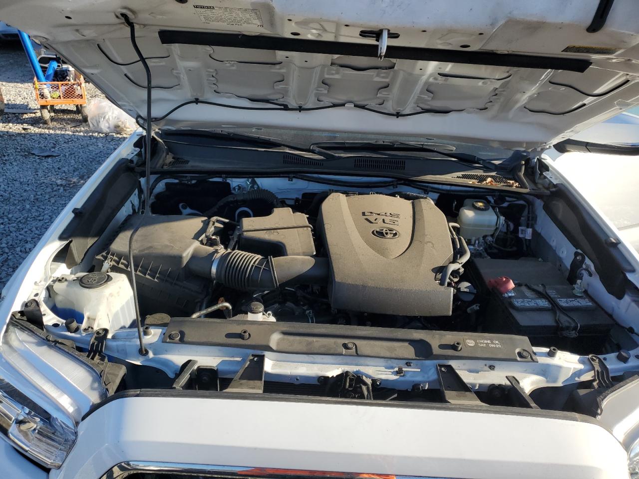 2019 Toyota Tacoma - Image 11