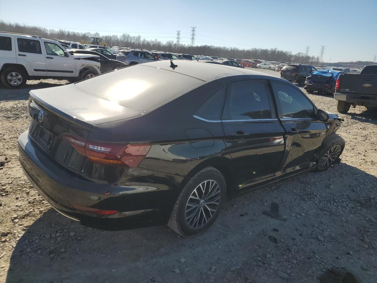 2019 Volkswagen Jetta - Image 3