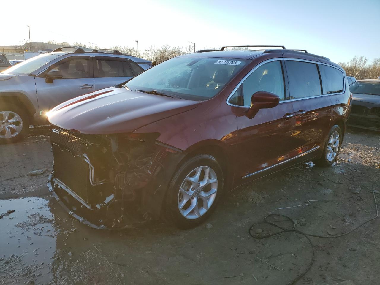 2017 Chrysler Pacifica - Image 1