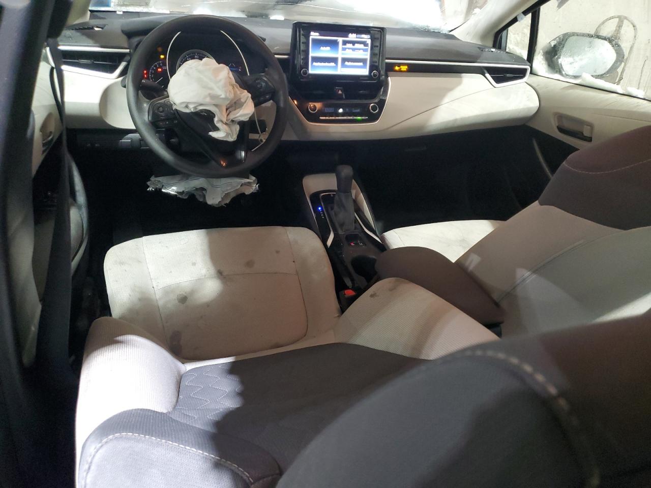 2022 Toyota Corolla - Image 8