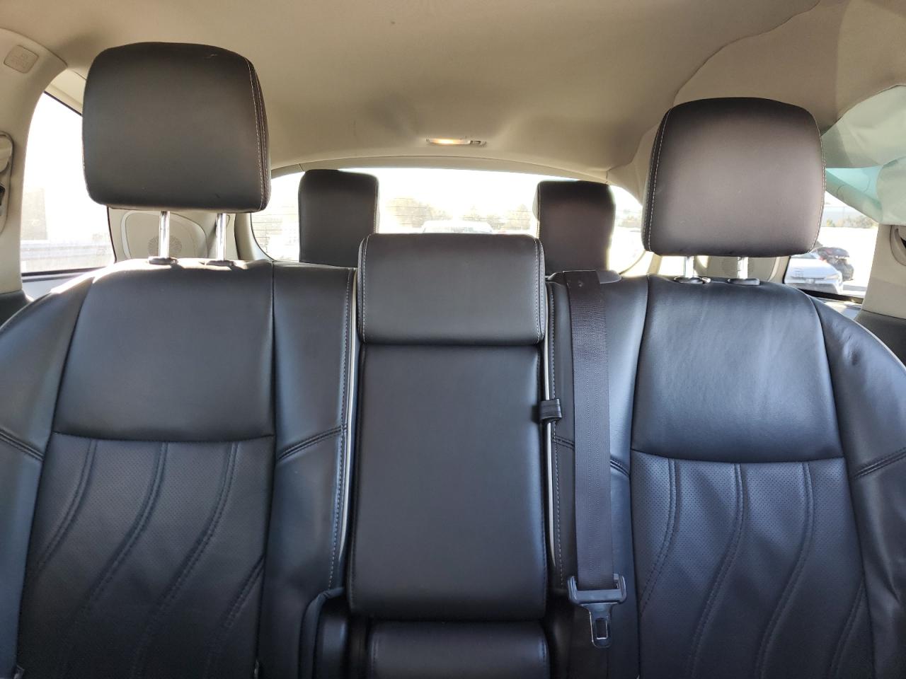 2017 Infiniti QX60 - Image 10