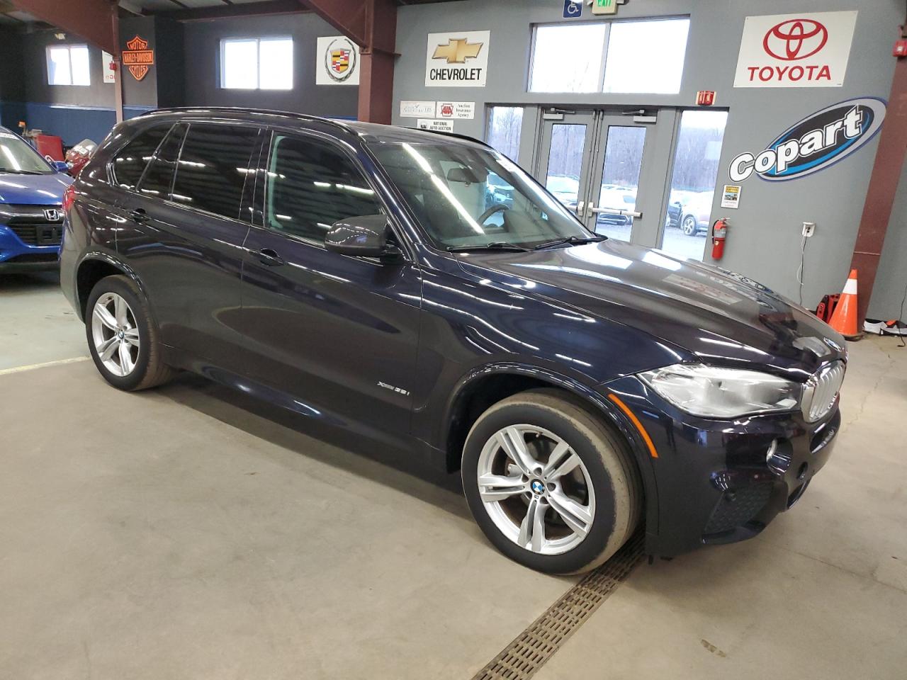 VIN 5UXKR0C56G0S92090 2016 BMW X5 no.4