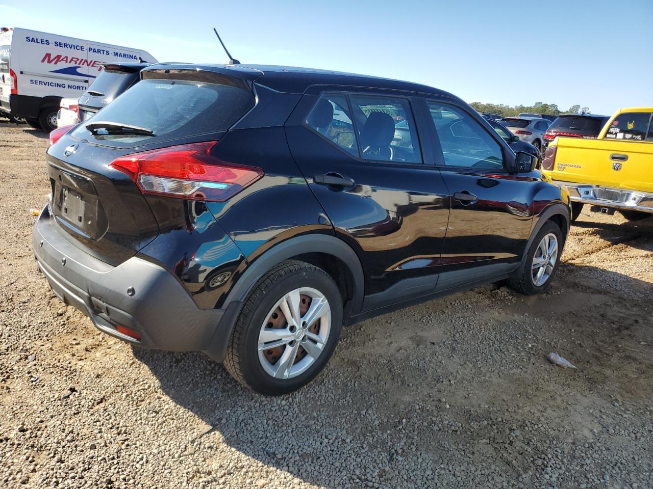 2020 Nissan Kicks - Image 3