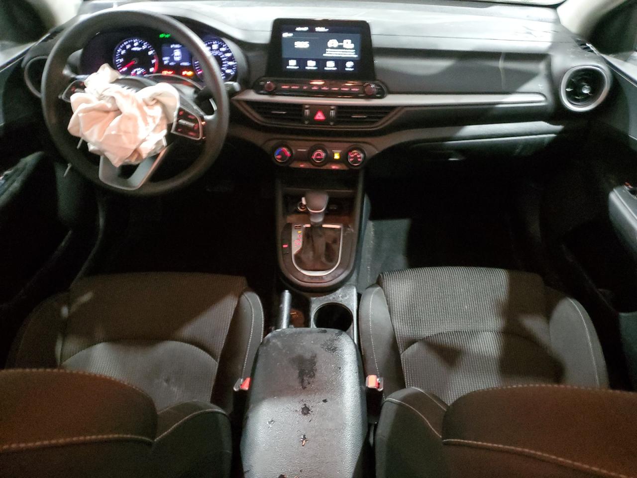 2021 Kia Forte - Image 8