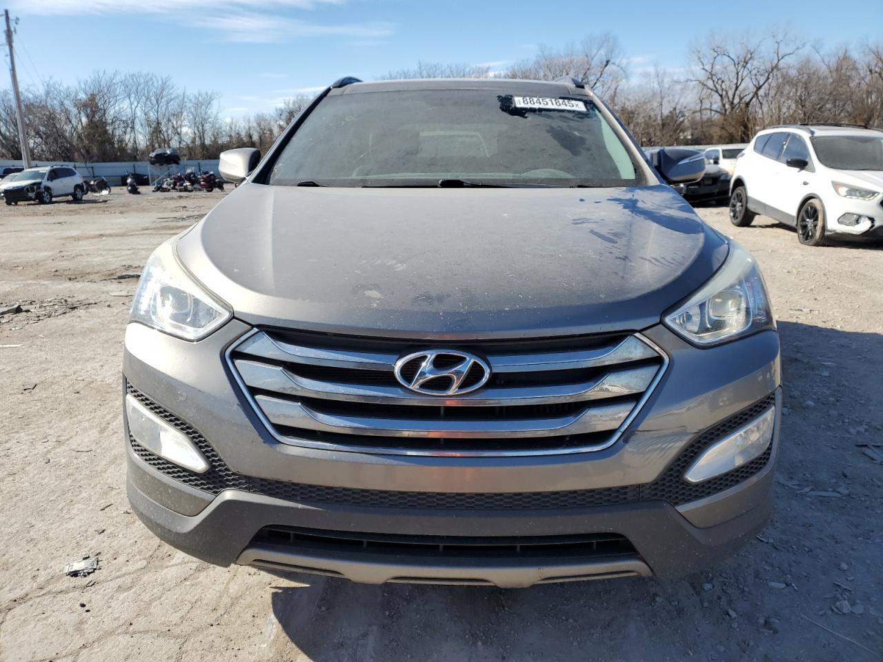 2014 Hyundai Santa Fe - Image 5
