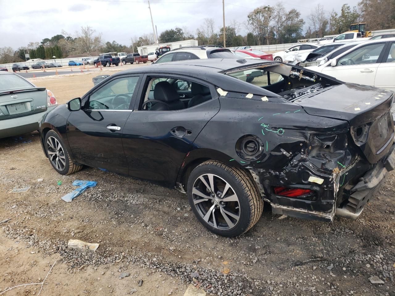 2017 Nissan Maxima - Image 2