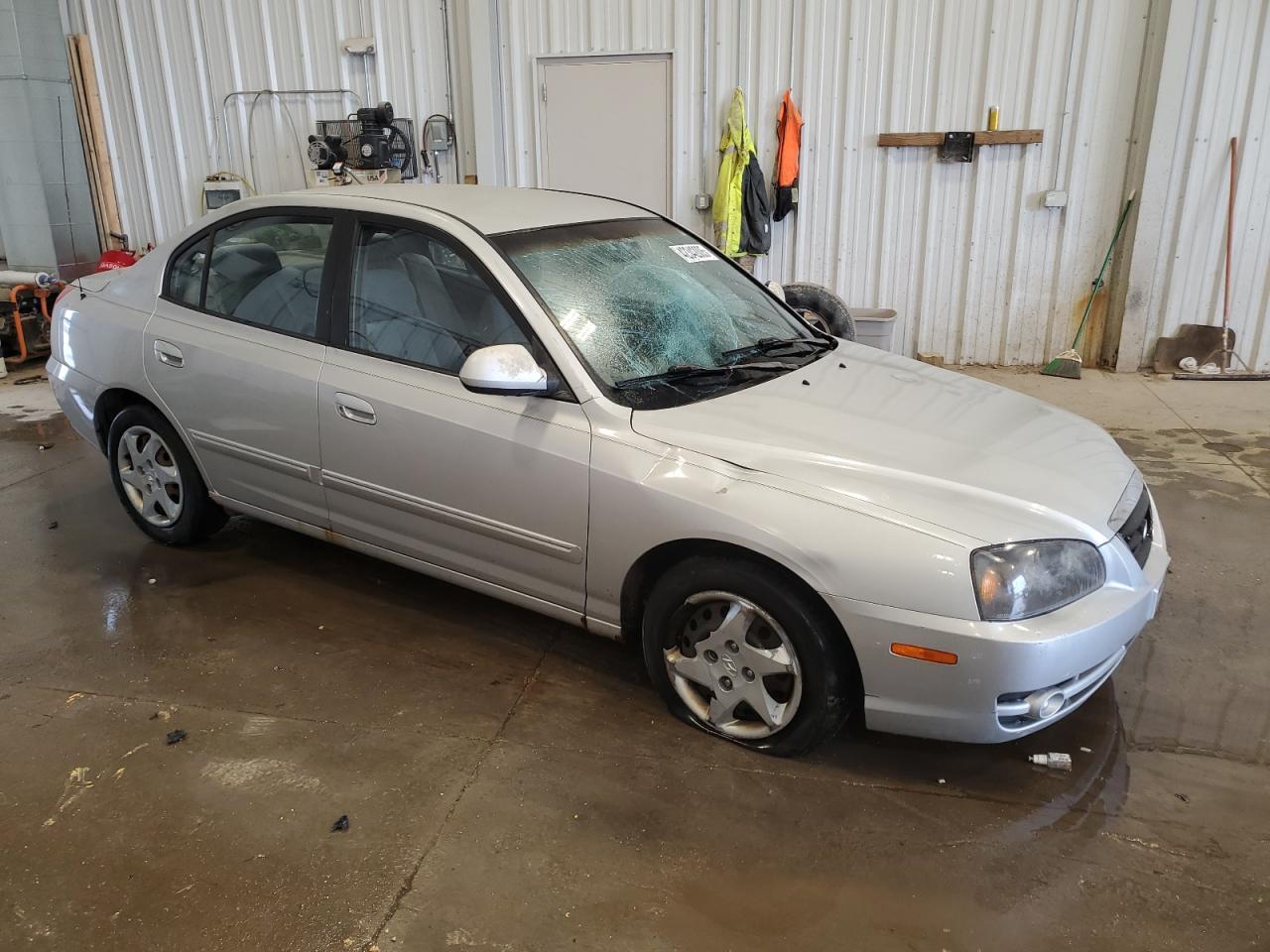 2005 Hyundai Elantra - Image 4