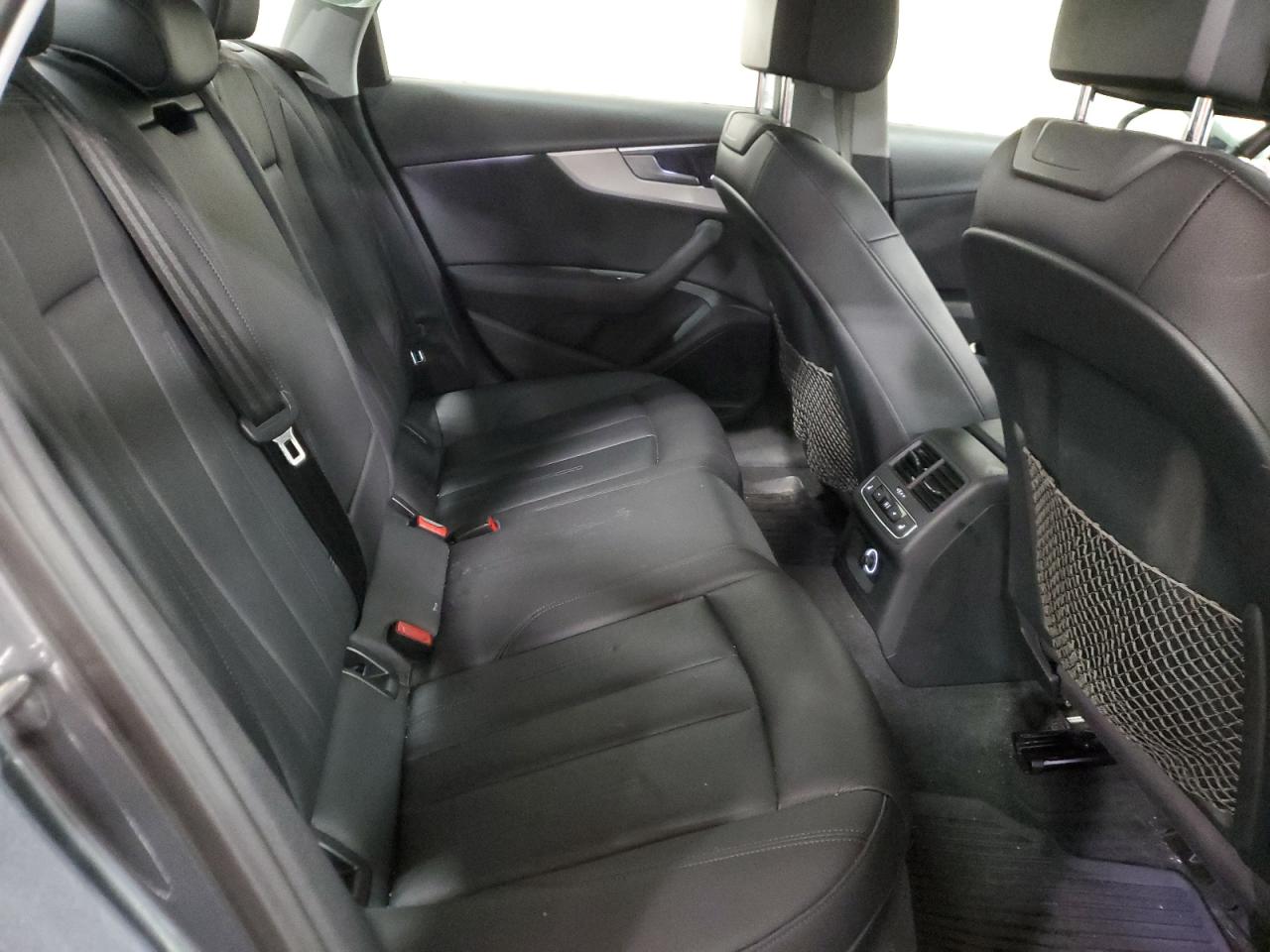2017 Audi A4 - Image 10