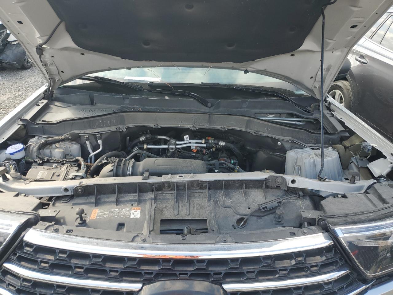 2023 Ford Explorer - Image 12
