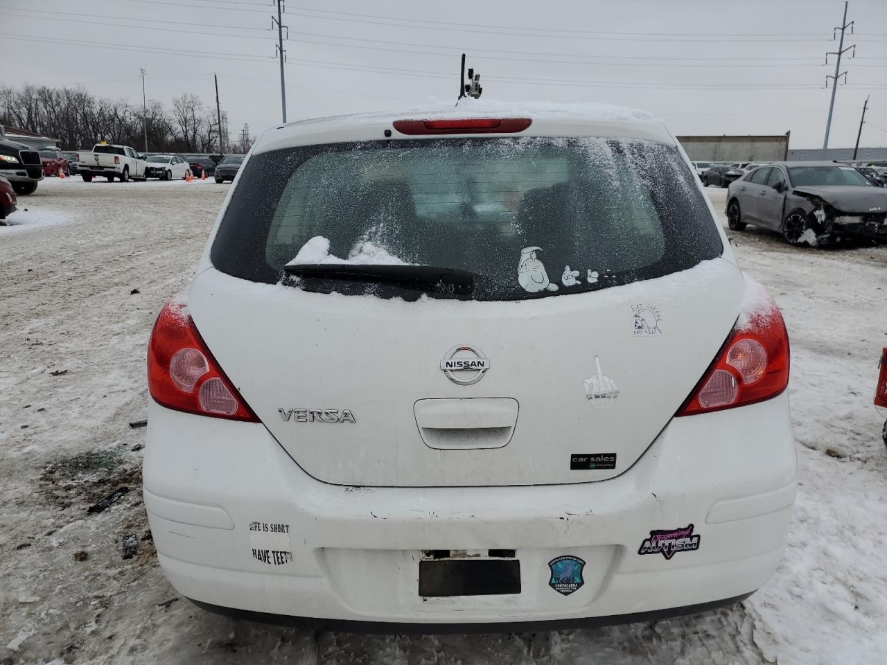 2011 Nissan Versa - Image 6