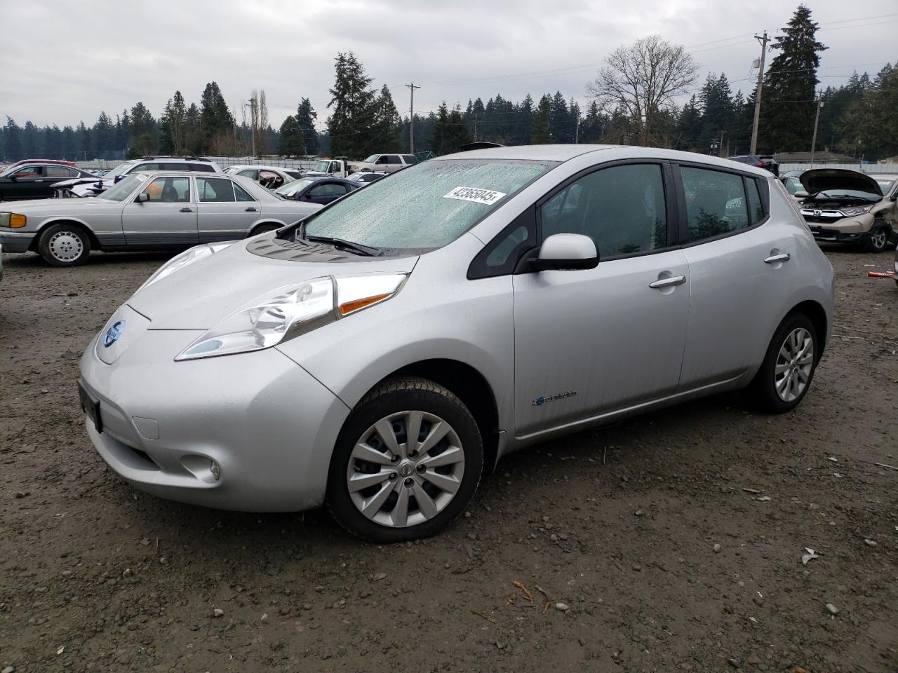 2015 Nissan Leaf - Image 1