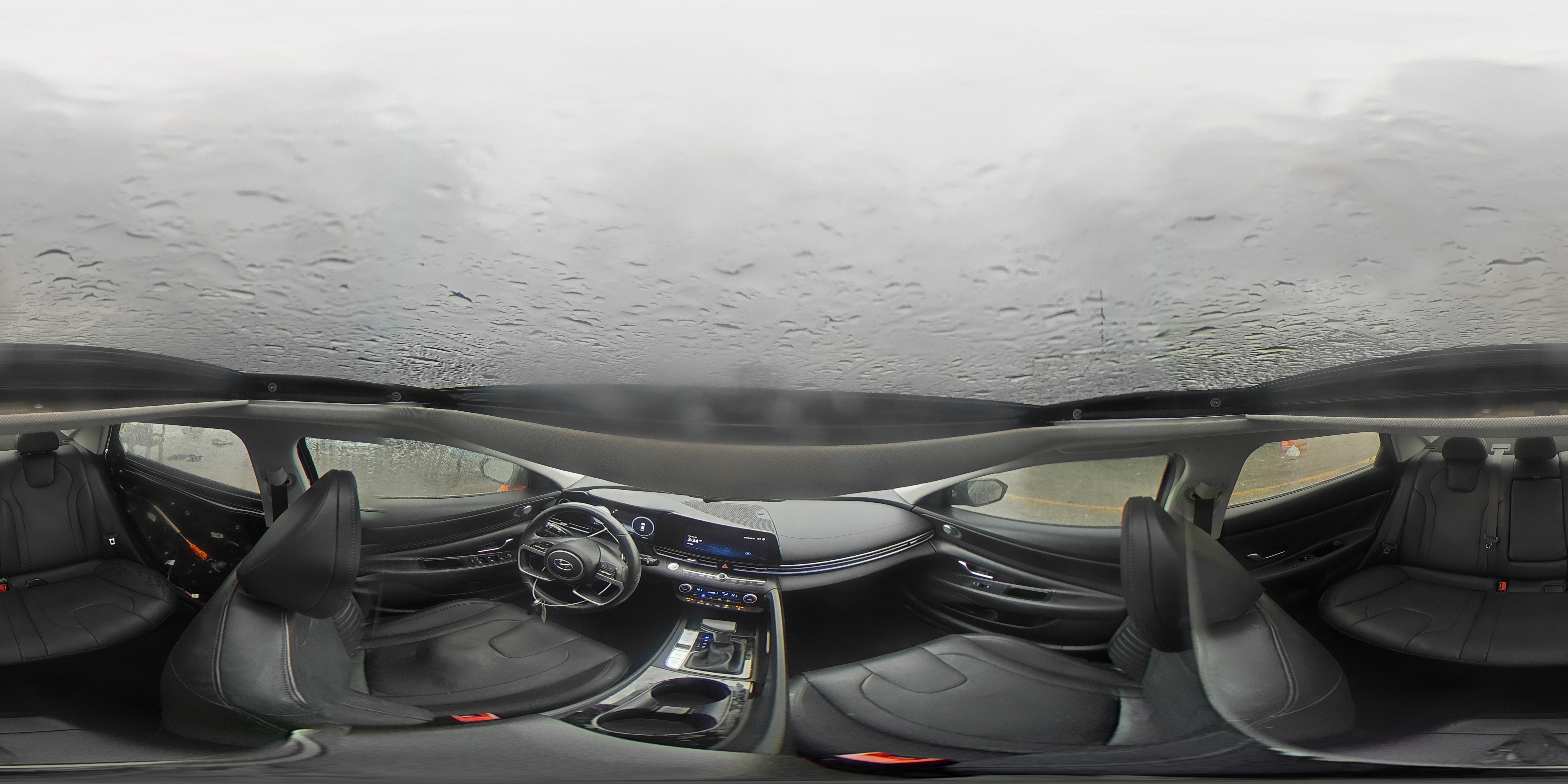 2023 Hyundai Elantra - Image 15