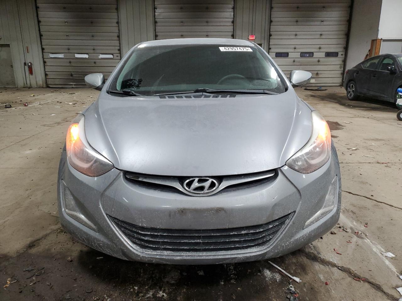 2015 Hyundai Elantra - Image 5