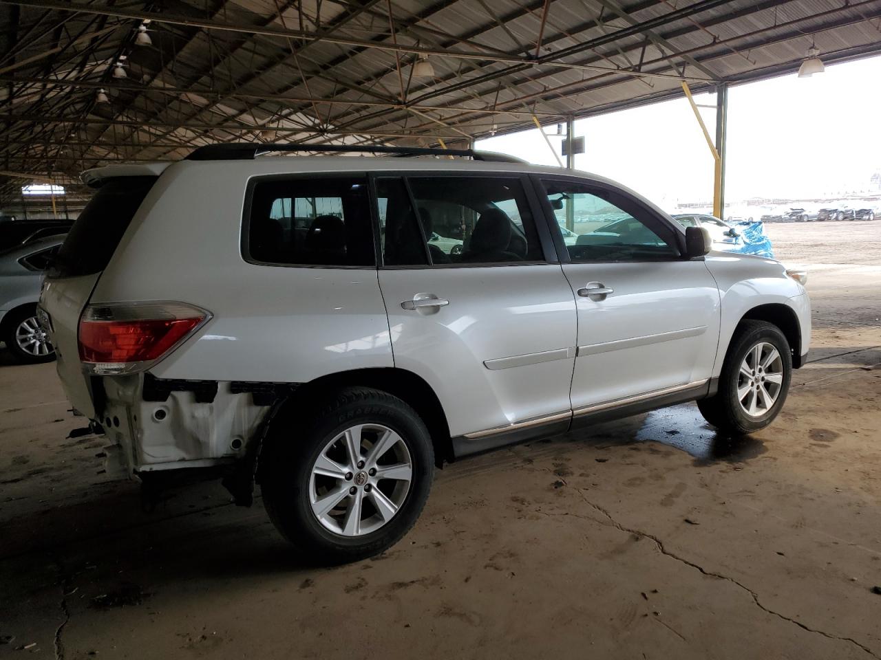 2012 Toyota Highlander - Image 3