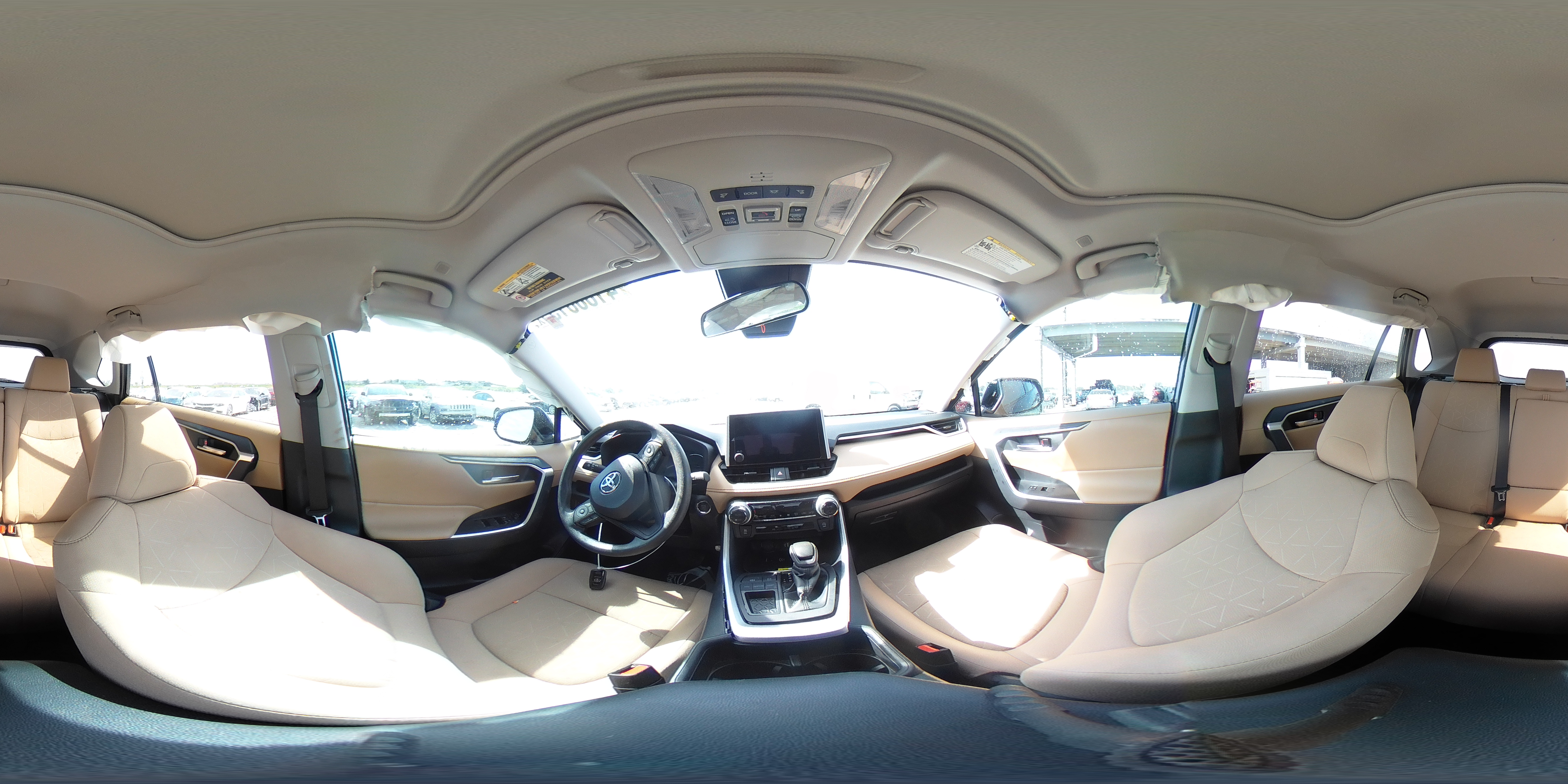 2024 Toyota RAV 4 - Image 13