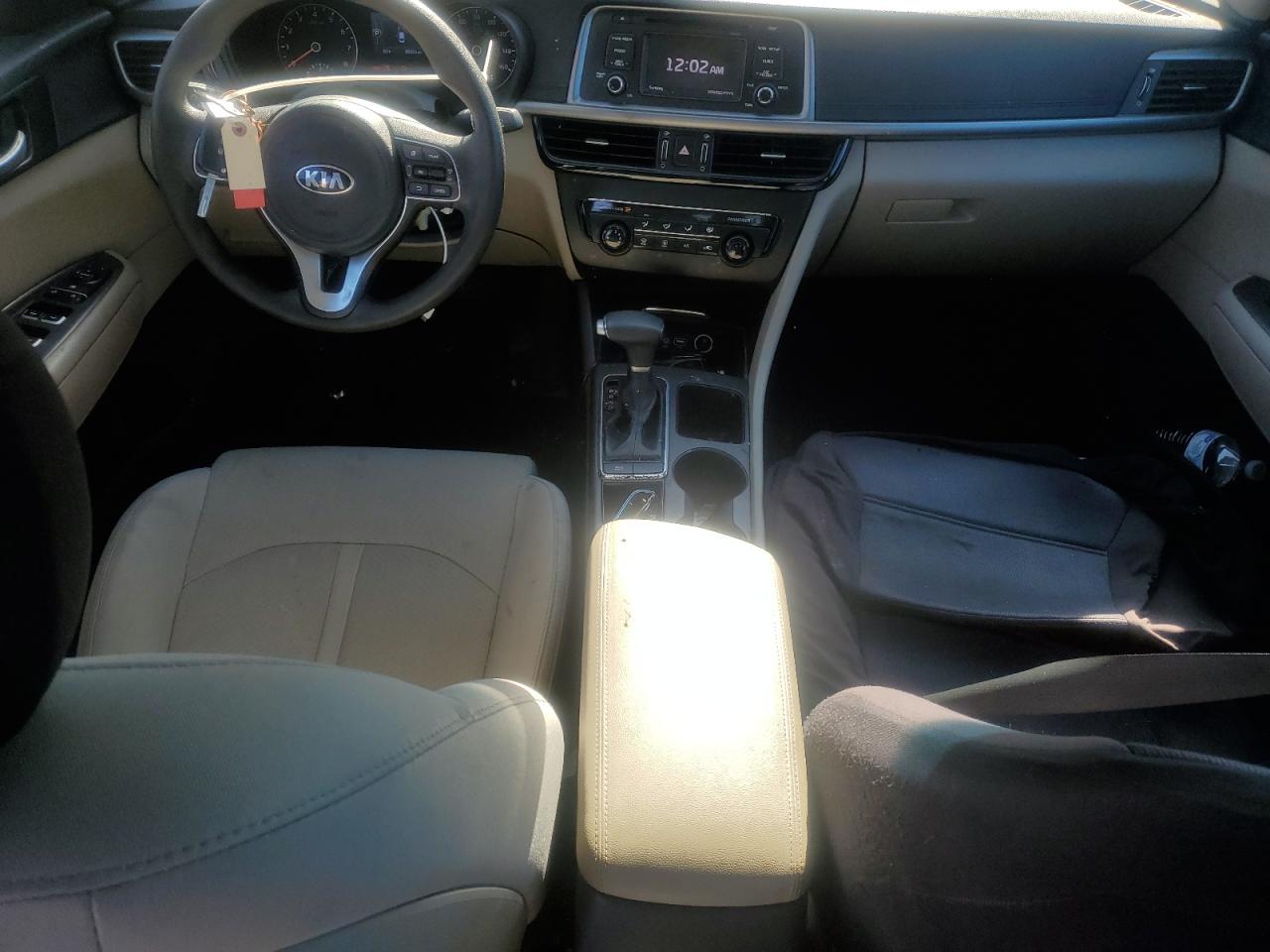 2017 Kia Optima - Image 8