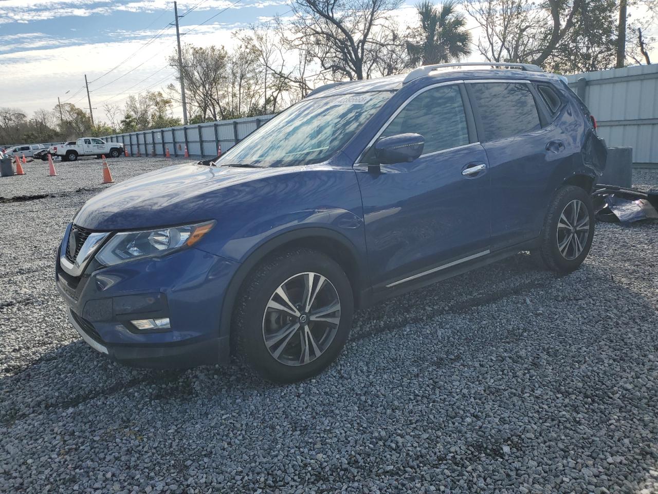 2018 Nissan Rogue - Image 1