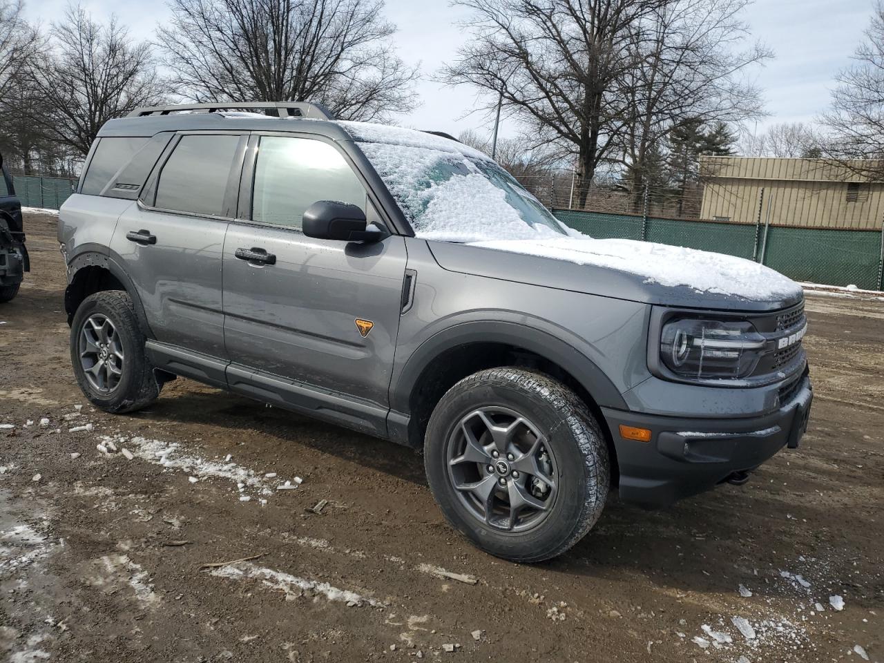 2023 Ford Bronco - Image 4