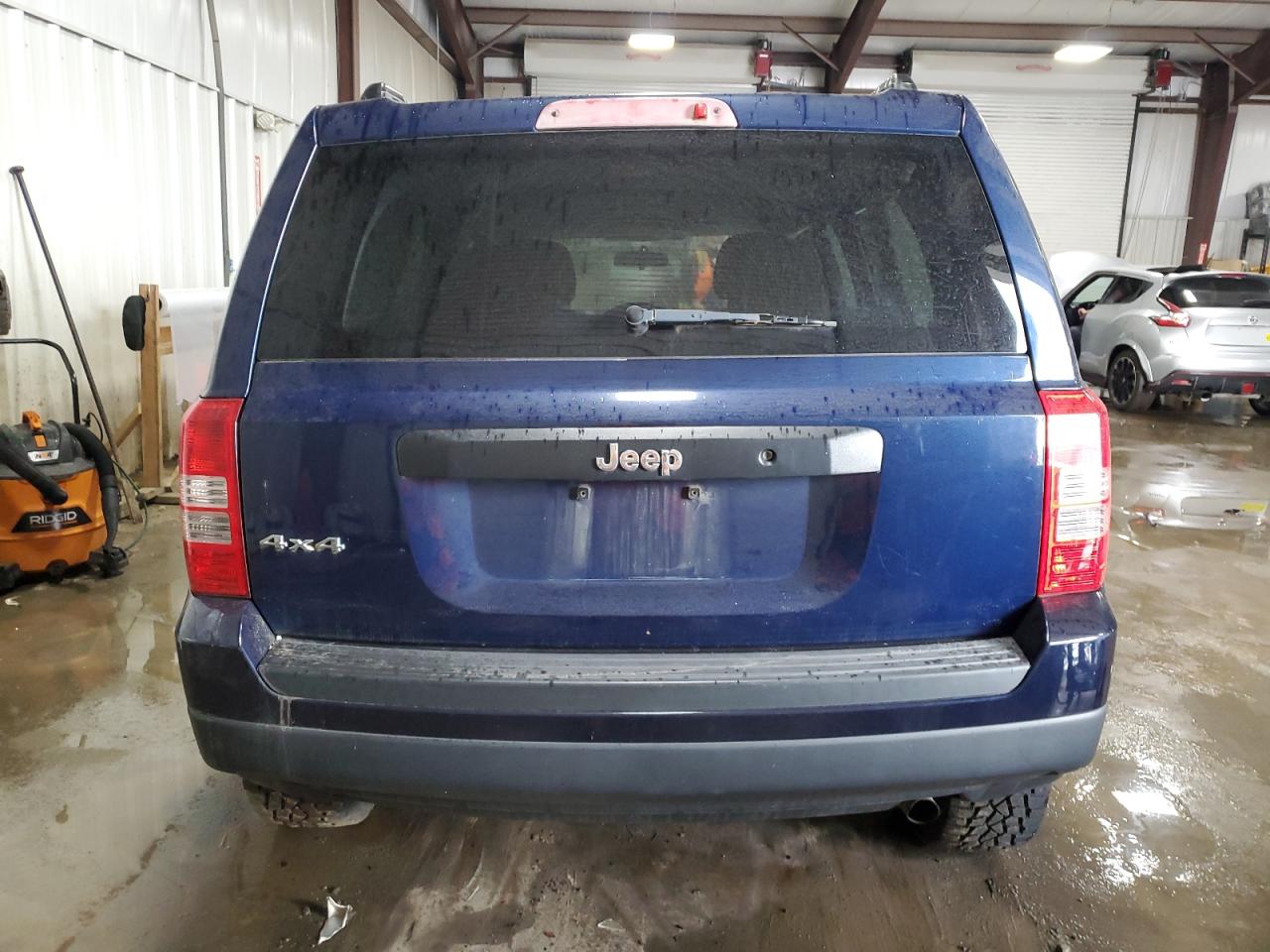 2012 Jeep Liberty (Patriot) - Image 6